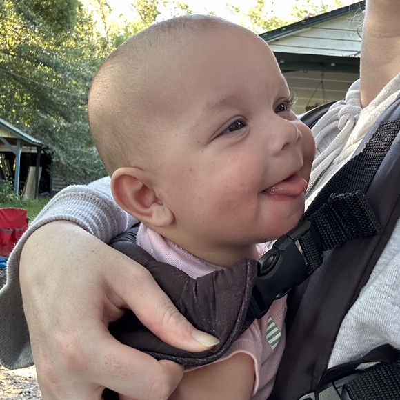 Meet your Posher, Angie - Picture 5 of 7